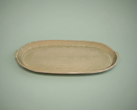 Scaled Serving Platter